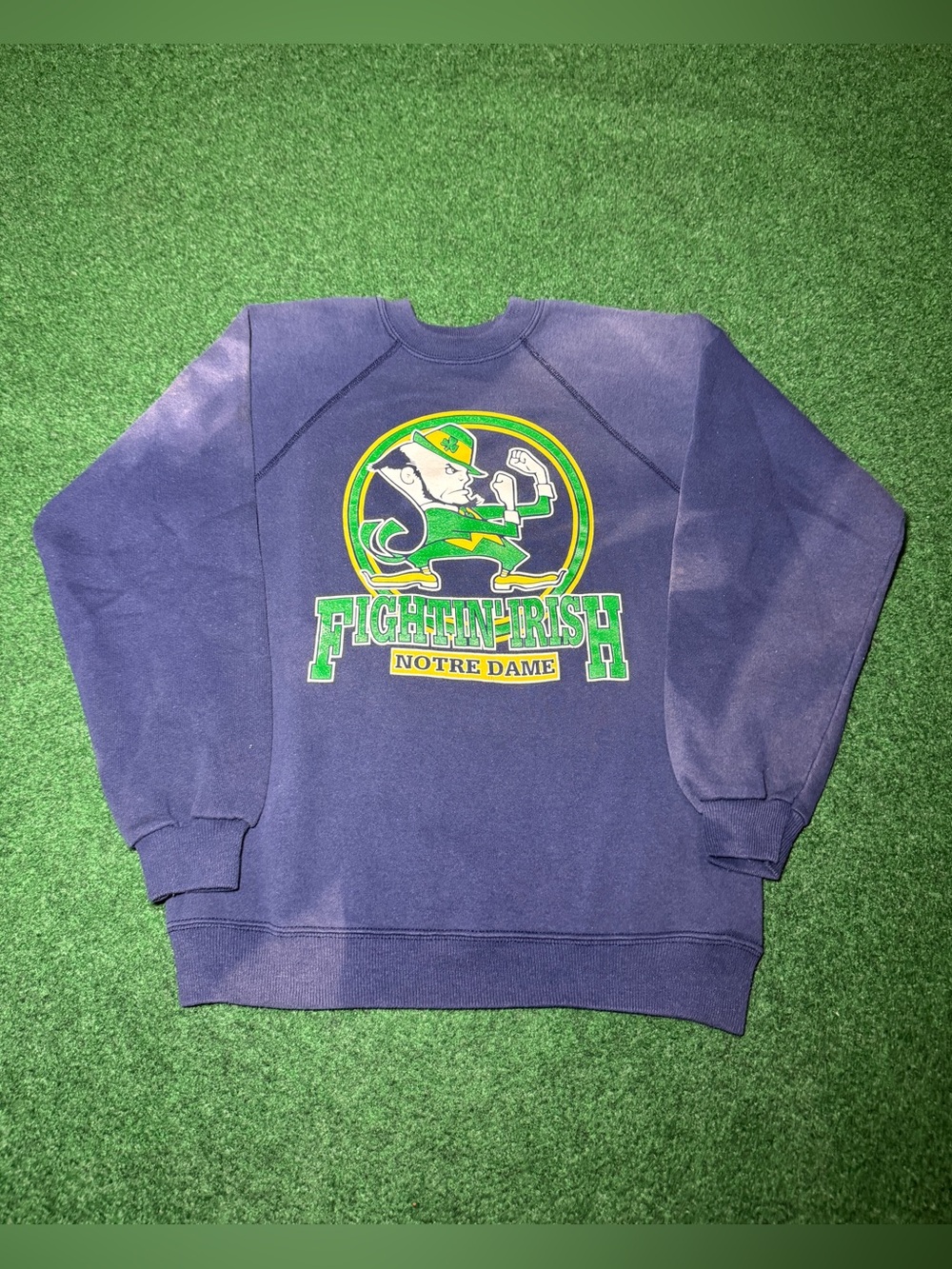 Notre Dame Vintage Sweatshirt Faded 90s Youth Large 16x22 Fightin Irish Graphic
